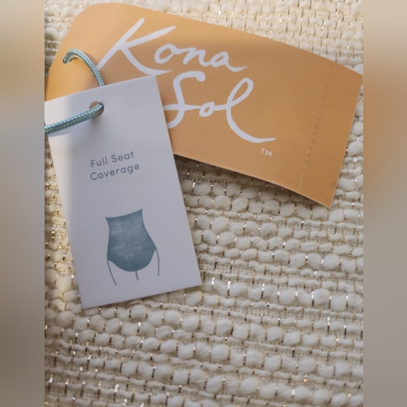 Kona Sol Palm leaf 1pc swimsuit - Picture 5 of 7